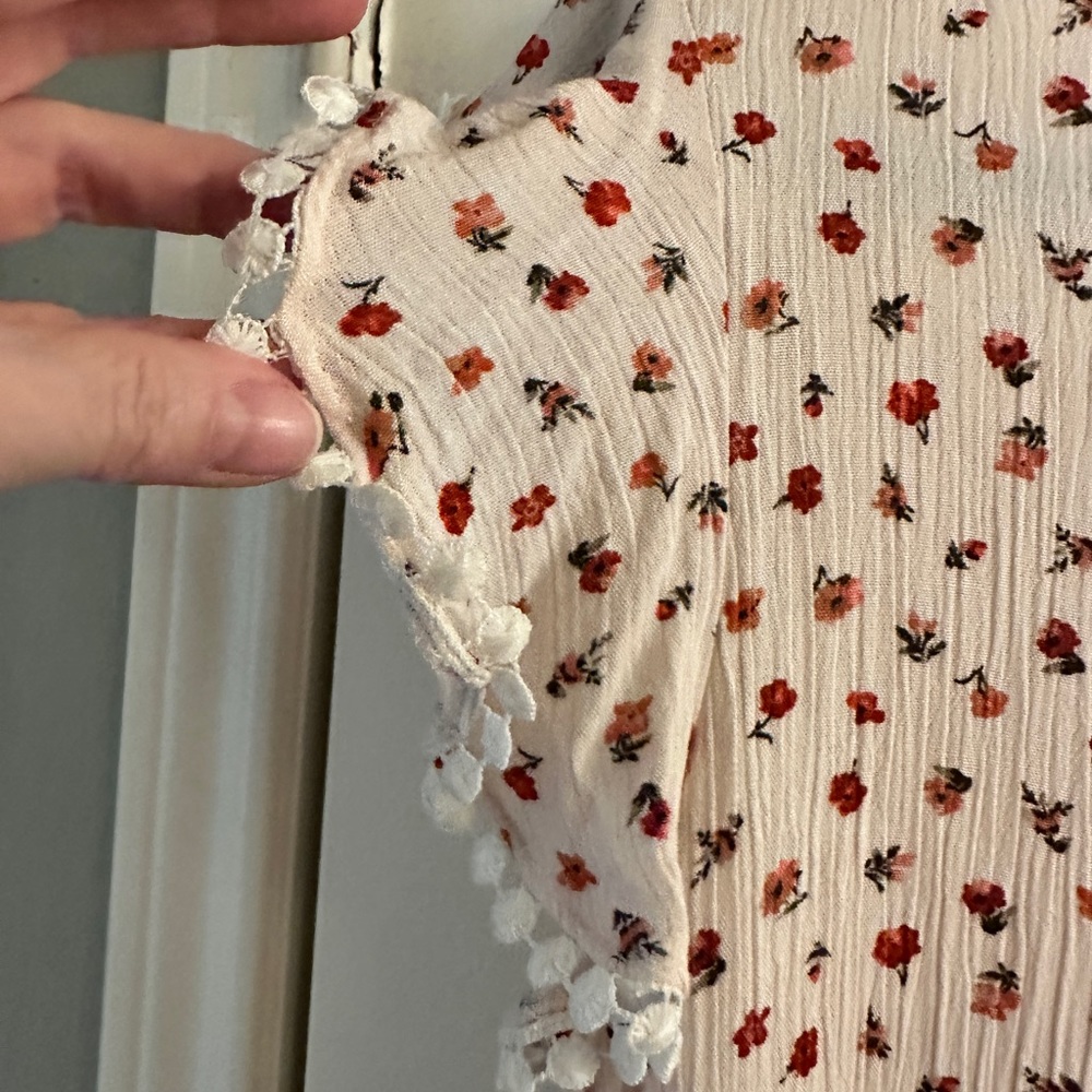 Alter’d State - Pale Pink Ditsy Floral Tiered Top - Picture 3 of 6